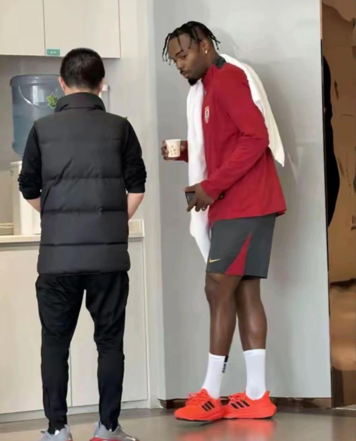 南特中场状态不佳，球队战绩一落千丈